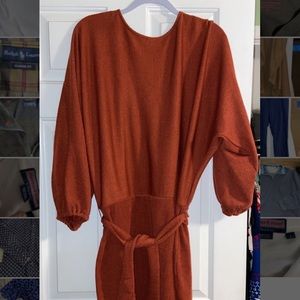 Rust bodycon dress never worn NWT with belt open back